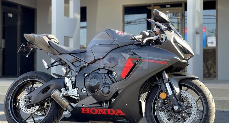 2017 Honda cbr1000rr available for sale