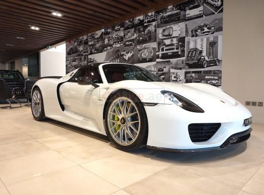 PORSCHE 918 SPYDER USED PARTS DEALER (PORSCHE USED SPARE PARTS DEALER IN DUBAI USED AUTO PARTS MARKET)