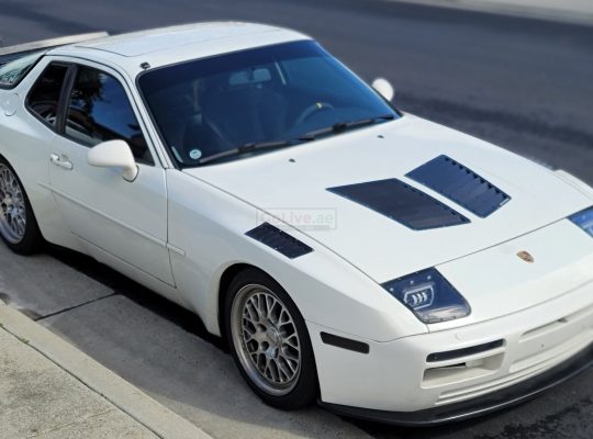 PORSCHE 944 USED PARTS DEALER (PORSCHE USED SPARE PARTS DEALER IN SPARE PARTS MARKET UAE)