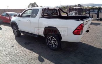 TOYOTA HILUX USED PARTS DEALER (TOYOTA USED SPARE PARTS DEALER)