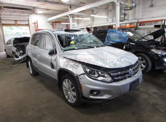 VOLKSWAGEN TIGUAN USED PARTS DEALER (VOLKSWAGEN USED SPARE PARTS DEALER IN AUTO SPARE PARTS MARKET)