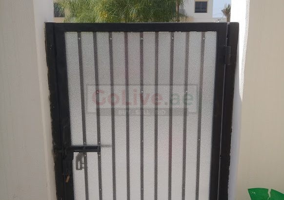 SCREEN FENCE ( POLYCARBONATE SHEET FENCE ) FIBREGLASS FENCE