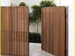 Restaurant Privacy Fences Uae | Supply and Install Wooden Fences | Abu Dhabi.