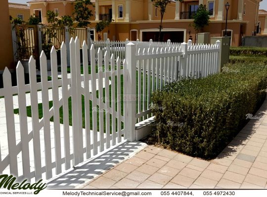 Garden Fencing in Dubai | Wooden Fence Suppliers | Picket Fence in UAE