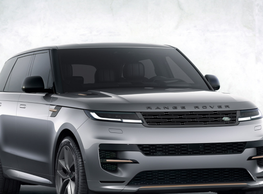 Mercedes and Range Rover Auto workshop in Sharjah