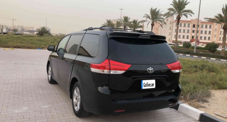 TOYOTA SIENNA 2014 LE EDITION, AWD, PERFECT CONDITION