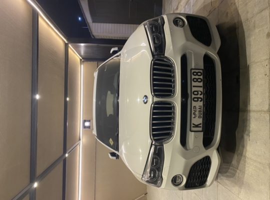 BMW X4 M 3.5i Agency service