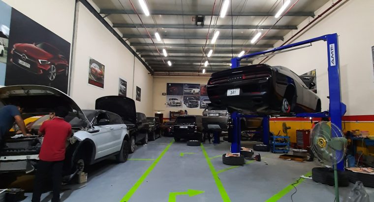 Range Rover Special Garage In Sharjah