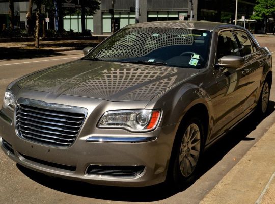 Used Chrysler 300 Car buyer in Dubai ( Best Used Chrysler 300 Car Buying Company Dubai, UAE )