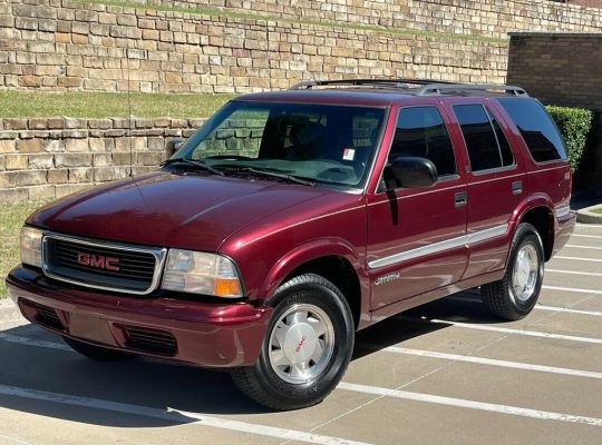 Used GMC Jimmy Car buyer in Dubai ( Best Used GMC Jimmy Car Buying Company Dubai, UAE )