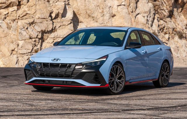 Used Hyundai Elantra Car buyer in Dubai ( Best Used Hyundai Elantra Car Buying Company Dubai, UAE )