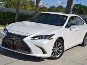 Used Lexus ES-Series Car buyer in Dubai( Best Used Lexus ES-Series Car Buying Company Dubai, UAE )