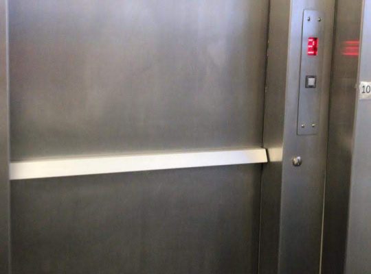 Commercial Dumbwaiter