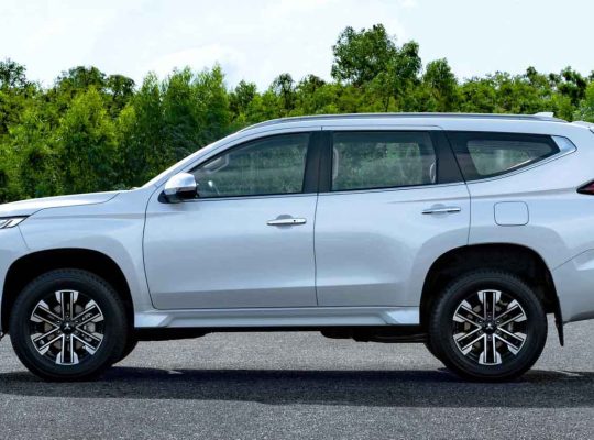 Used Mitsubishi Pajero Sport Car buyer in Dubai ( Best Used Mitsubishi Pajero Sport Car Buying Company Dubai, UAE )