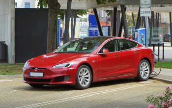 Used Tesla Model Y Car buyer in Dubai ( Best Used Tesla Model Y Car Buying Company Dubai, UAE )