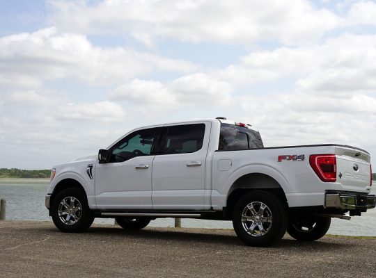Used Toyota Pickup Car buyer in Dubai ( Best Used Toyota Pickup Car Buying Company Dubai, UAE )