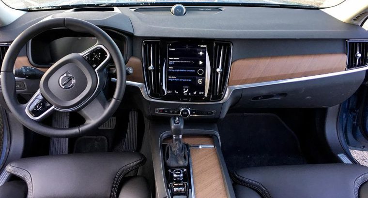 Used Volvo v-class Car buyer in Dubai ( Best Used Volvo v-class Car Buying Company Dubai, UAE )