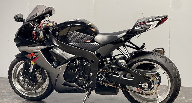 2018 Suzuki gsx r750cc available for sale