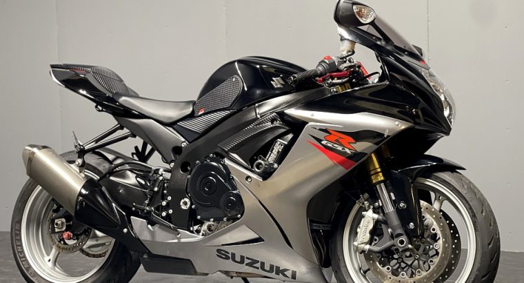 2018 Suzuki gsx r750cc available for sale