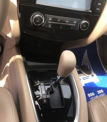 NISSAN x-TRAIL 2016 MODEL(137,000KM), 7 SEATER ,LEATHER SEAT COVER. FULL NISSAN SERVICE HISTORY , GCC SPECS, ACCIDENT FREE,