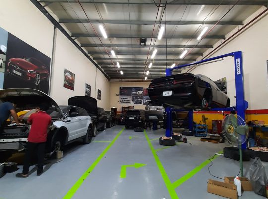 Range Rover And German Car Repair in Sharjah