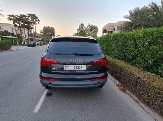 2013 Audi Q7 Standard 3.0L | GCC specifications | 110000 KMS ONLY