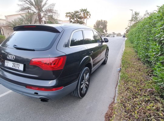 2013 Audi Q7 Standard 3.0L | GCC specifications | 110000 KMS ONLY