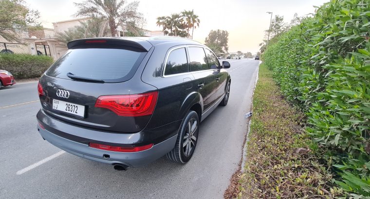 2013 Audi Q7 Standard 3.0L | GCC specifications | 110000 KMS ONLY