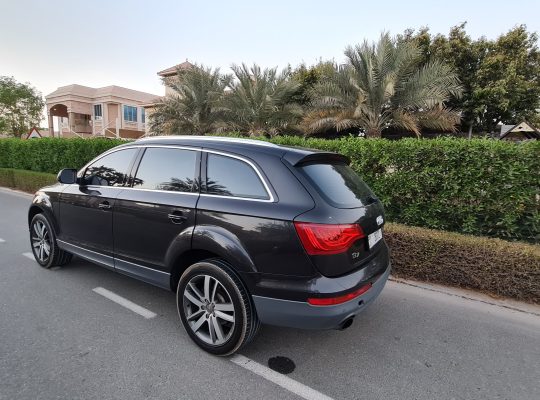 2013 Audi Q7 Standard 3.0L | GCC specifications | 110000 KMS ONLY