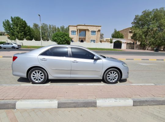 TOYOTA CAMRY 2012, 81000 KMS ONLY