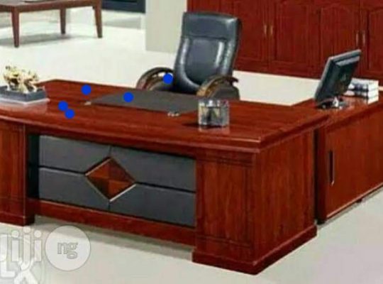 DUBAI USED OFFICE FURNITURE BUYER
