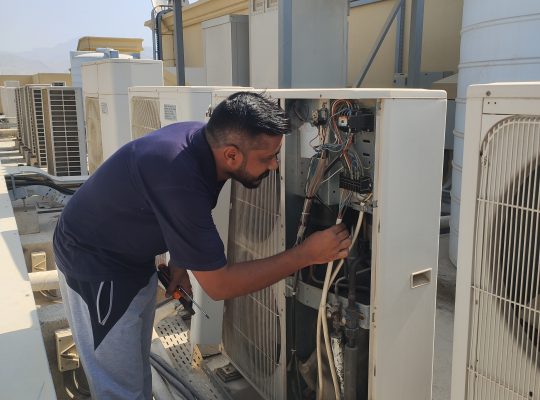 AC REPAIR SERVICE Al Rashidiya DUBAI 0562237516