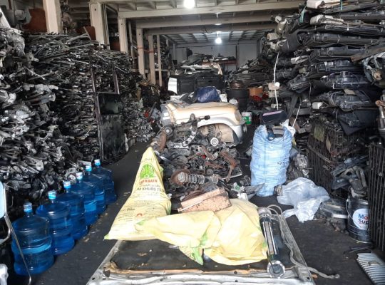 OSAKA CITY USED CARS & HONDA,TOYOTA SPARE PARTS TR. (Used auto parts, Dealer, Sharjah spare parts Market)