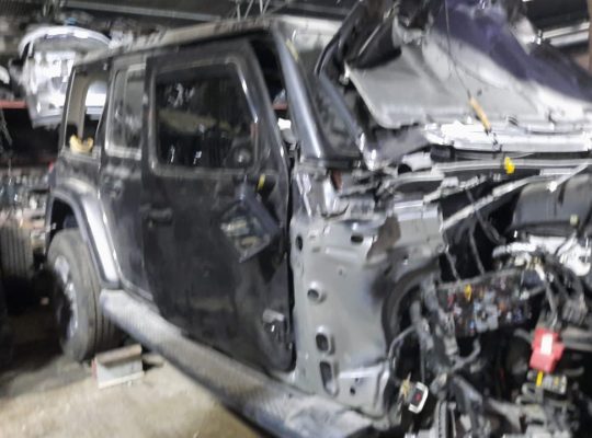 AL KHUMASIAH ,GMC USED CARS . ( Used auto parts dealer, Sharjah Spare parts Markets )