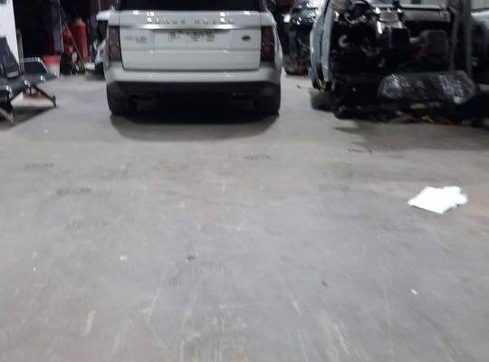 AL HADAF AL AWWAL ,LAND ROVER,PROSCHE USED AUTO SPARE PARTS TR. ( Used auto parts dealer, Sharjah Spare parts Markets )