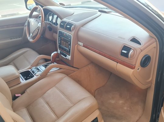 PORSCHE CAYENNE S 2009 GCC V8 SINGLE OWNER ACCIDENT FREE