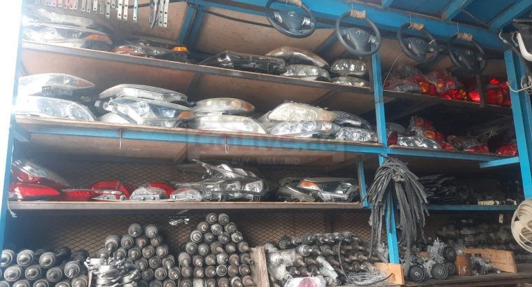 RUKN ALMIZAN USED TOYOTA CARS & SPARE PARTS TR. ( Used auto parts, Dealer, Sharjah spare parts Markets)