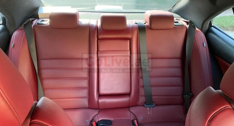 Lexus IS 350 F sports 2017 American specs