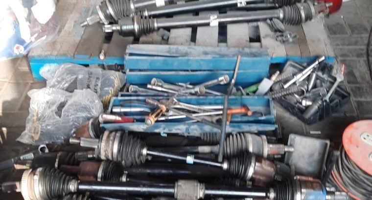 IQRA USED AUTO KIA,HYUNDAI SPARE PARTS TR. (Used auto parts, Dealer, Sharjah spare parts Markets)