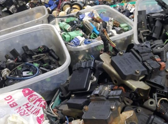 AL AZIZIAH USED HONDA ,MAZDA,NISSAN,TOYOTA AUTO SPARE PARTS TR. ( Used auto parts, Dealer, Sharjah spare parts Markets)