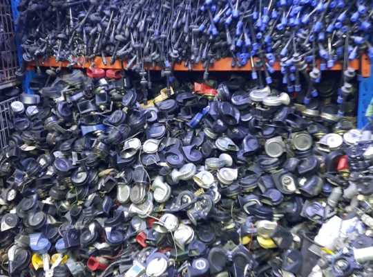 SHIR RAHMAN USED TOYOTA AUTO SPARE PARTS TR. (Used auto parts, Dealer, Sharjah spare parts Markets)