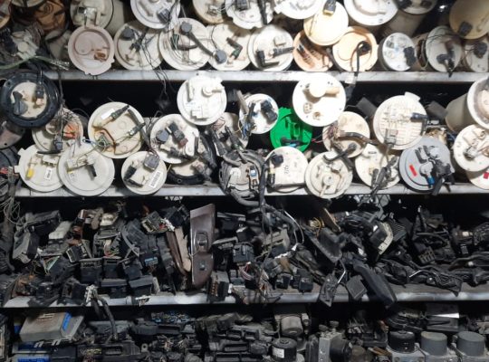 AL AZIZIAH USED HONDA ,MAZDA,NISSAN,TOYOTA AUTO SPARE PARTS TR. ( Used auto parts, Dealer, Sharjah spare parts Markets)