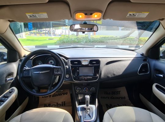 CHRYSLER 200, 2014, USA SPECS FOR SALE CALL 050 2134666