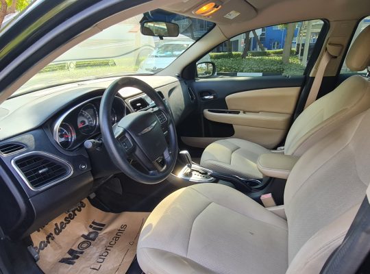 CHRYSLER 200, 2014, USA SPECS FOR SALE CALL 050 2134666