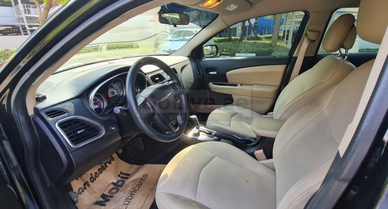 CHRYSLER 200, 2014, USA SPECS FOR SALE CALL 050 2134666