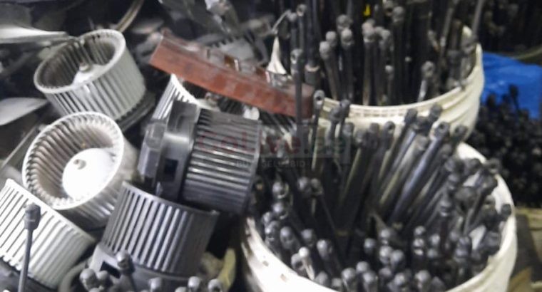 AL TAKAMUL USED AUTO SPARE PARTS TR. (Used auto parts, Dealer, Sharjah spare parts Markets)