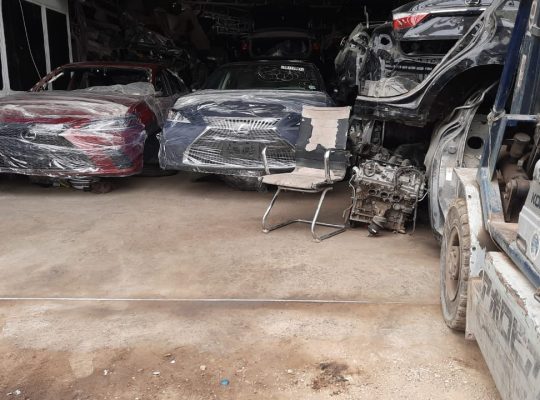AL HAMZA USED LEXUS, TOYOTA AUTO SPARE PARTS TR. (Used auto parts, Dealer, Sharjah spare parts Markets)