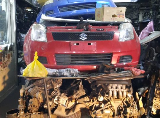 AL BAKR USED AUTO SUZUKI SPARE PARTS TR. (Used auto parts, Dealer, Sharjah spare parts Markets)