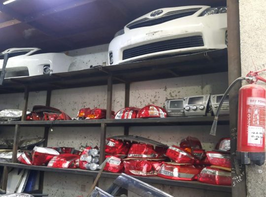 AL KHAT AL SAREE USED TOYOTA AUTO SPARE PARTS TR. (Used auto parts, Dealer, Sharjah spare parts Markets)