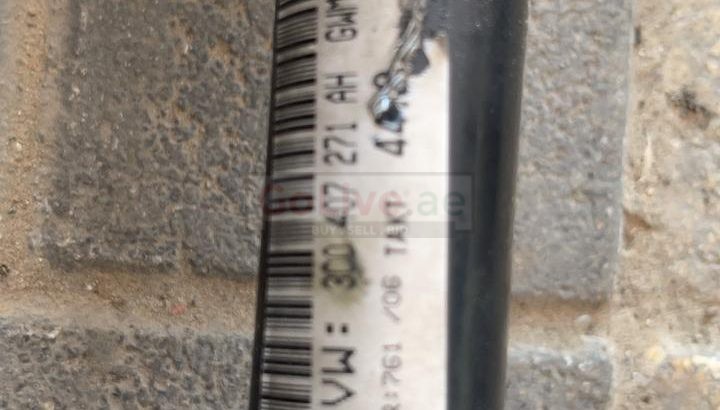 VOLKSWAGEN PASSAT 2009 TO 2017 FRONT RIGHT/ LEFT AXLE SHAFTS PART NO 1K0407272RT/ 3C0407271AH ( Genuine Used VOLKSWAGEN Parts )